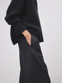Adriel Relax Pant in Dark Navy
