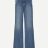 Anna Jean in Classic Wash