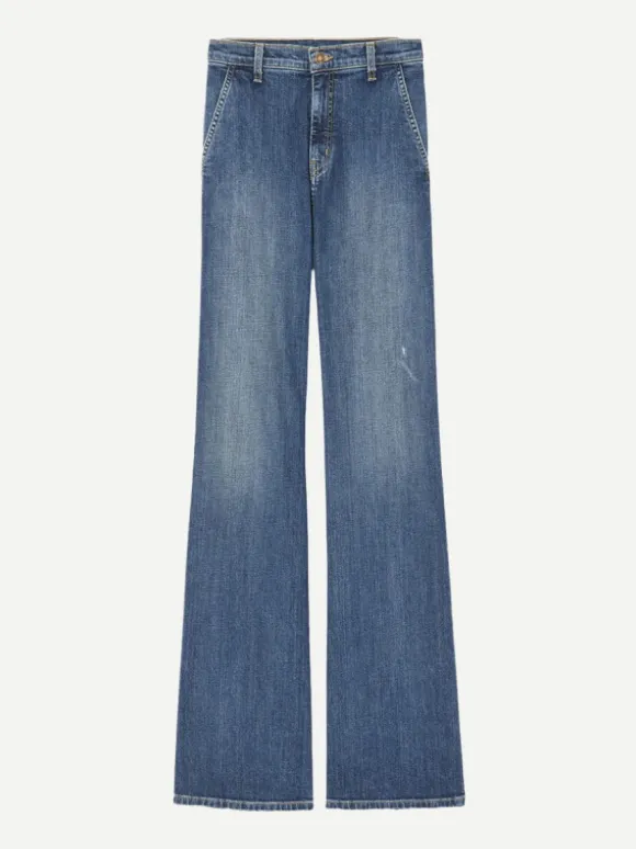 Anna Jean in Classic Wash
