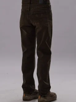 Boyfriend Jean in Vintage Chocolate Brown