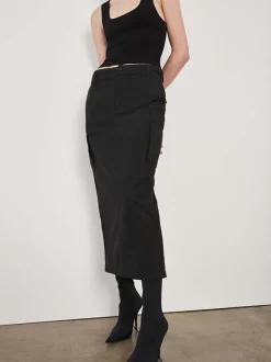 Cargo Skirt Midi in Black
