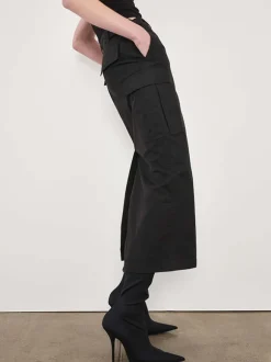 Cargo Skirt Midi in Black