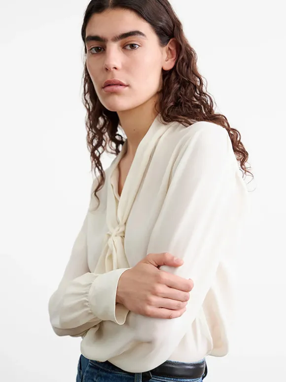 Carina Top in Ivory