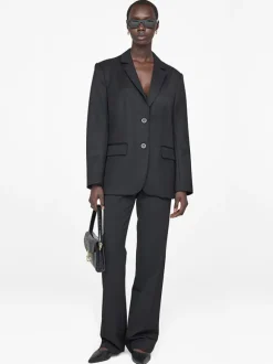 Classic Blazer in Black