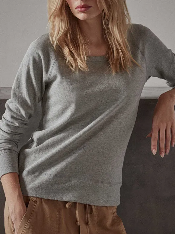 Classic Raglan Sweatshirt in Heather Grey