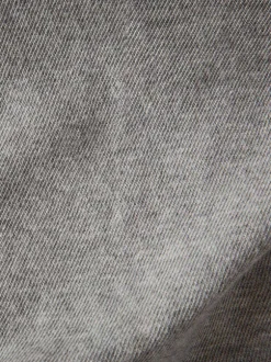 Classic Raglan Sweatshirt in Heather Grey