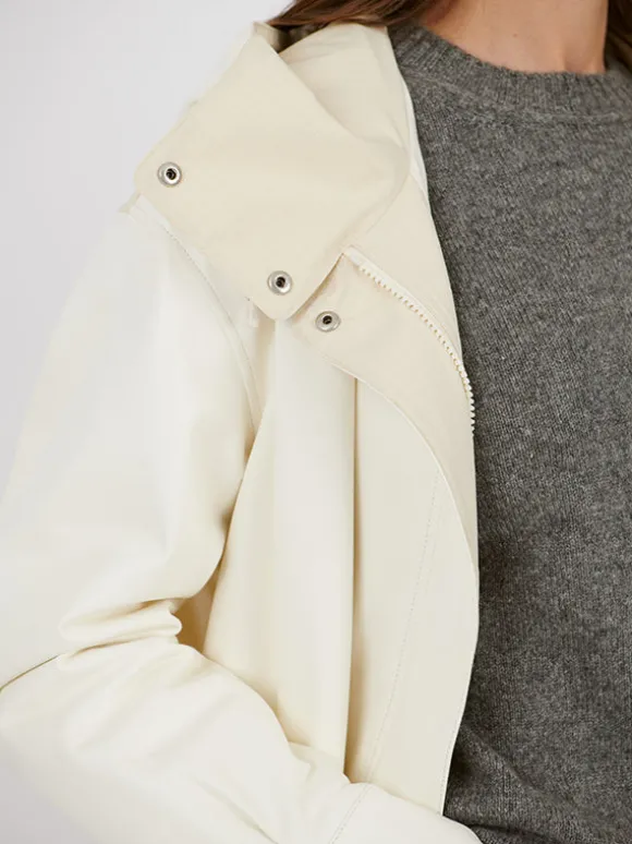 Coat Waterproof in Latte/Cream