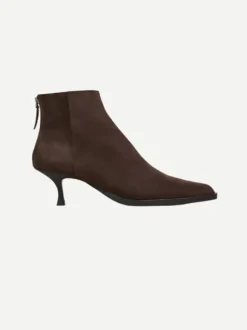 Dillon Boot in Walnut Suede