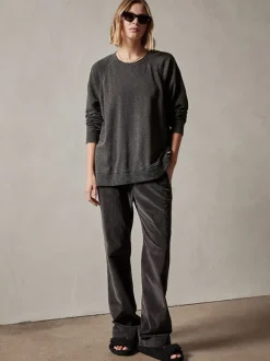 French Terry Relaxed Sweatshirt in Carbon Pigment