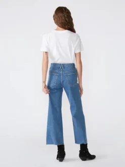Grace Crop in Forever Blue