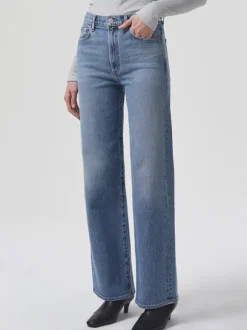 Harper Straight Jean in Flash