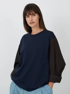 Heris T-Shirt in Navy