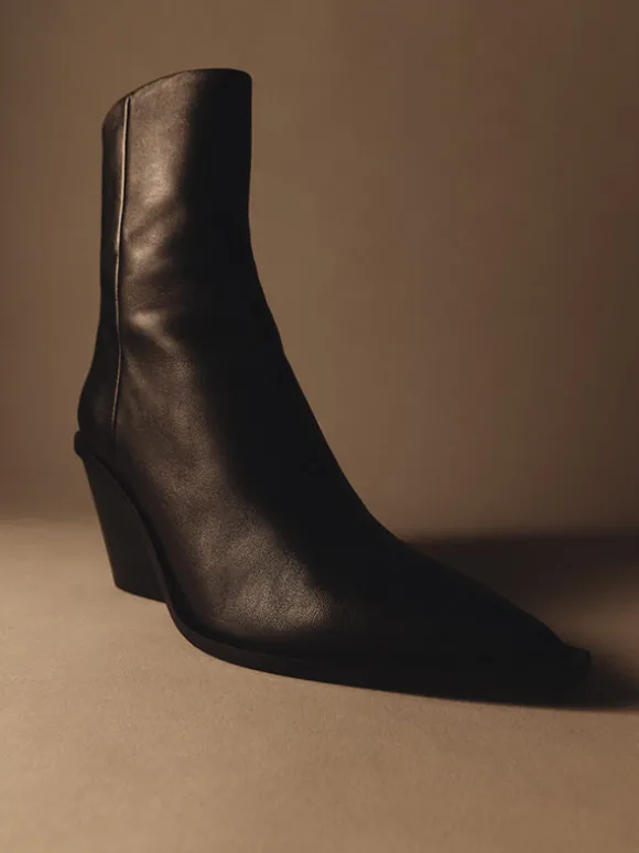 Hudson Boot in Black