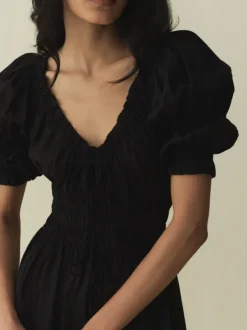 Ischia Dress in Black