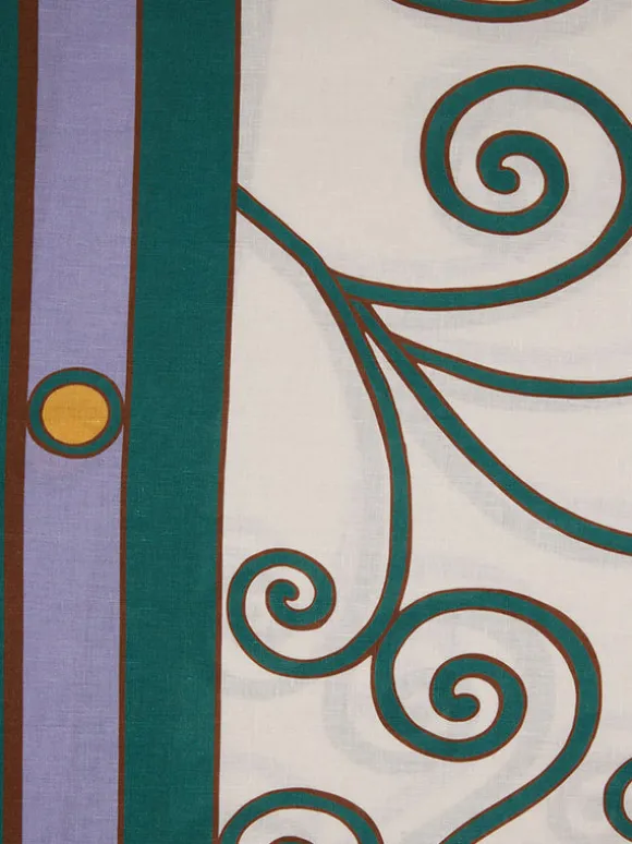 Large Tablecloth in Cortile Lilac