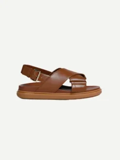 Leather Fusbett Sandal In Gold/Brown