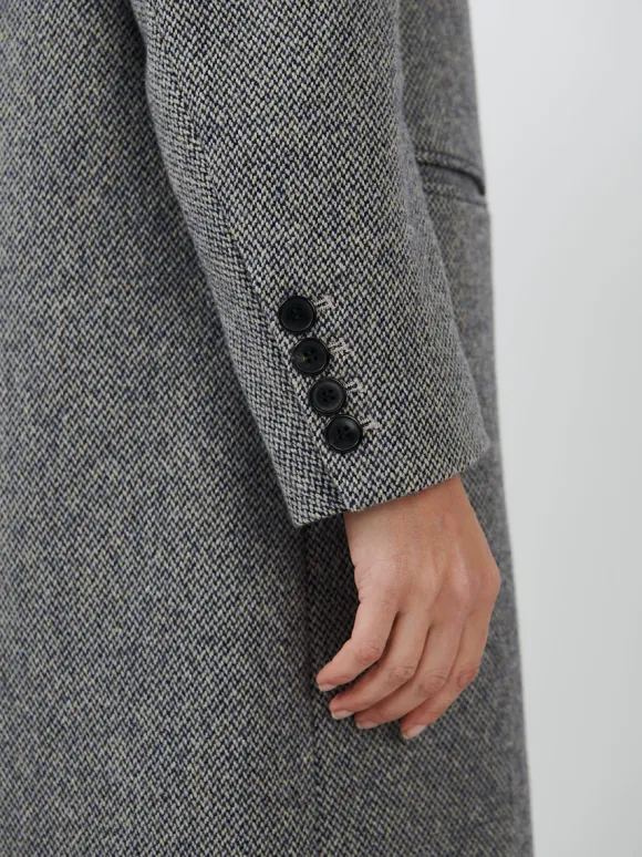 Lexana Coat in Black/Ecru