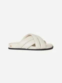 Lizzie Slides in Ivory