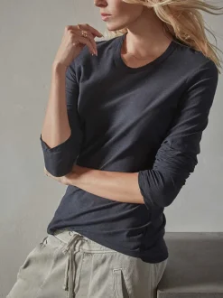 Long Sleeve Slub Tee in Deep