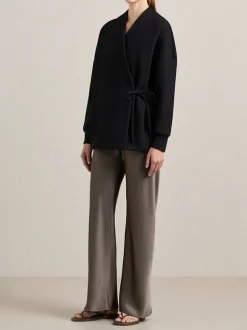 Myrna Pant in Graphite