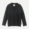 N.84 Cashmere Oversized V-neck in Black