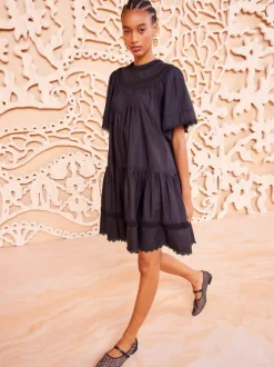 Oumi Dress in Noir