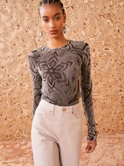 Quinn Blouse in Luna