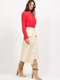 Quinne in Racing Red