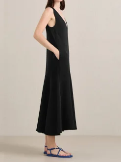Raven Dress in Black