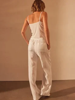Relaxed Wide Leg Pant in White