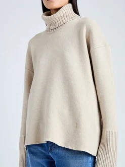 Sandra Turtleneck Sweater in Oatmeal