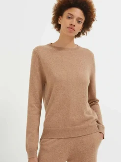 The Classic Crew in Camel