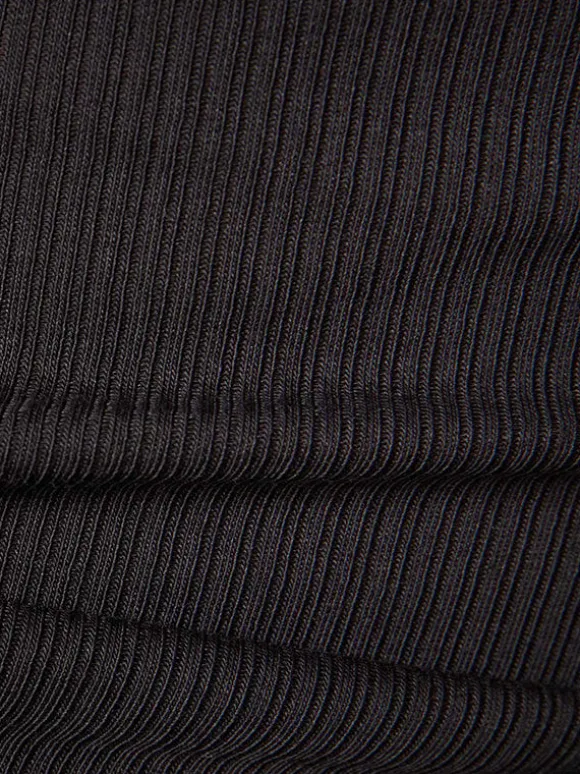 The Daily Tank in Black