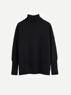 The Relaxed Polo in Black