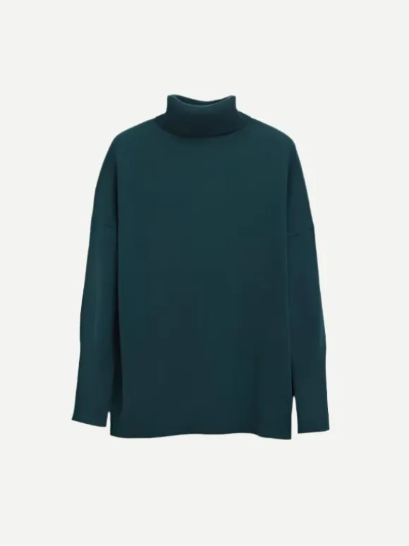 The Relaxed Polo in Bottle Green