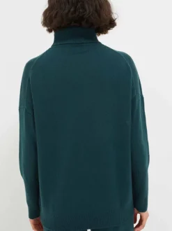 The Relaxed Polo in Bottle Green