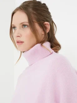 The Relaxed Polo in Soft Pink